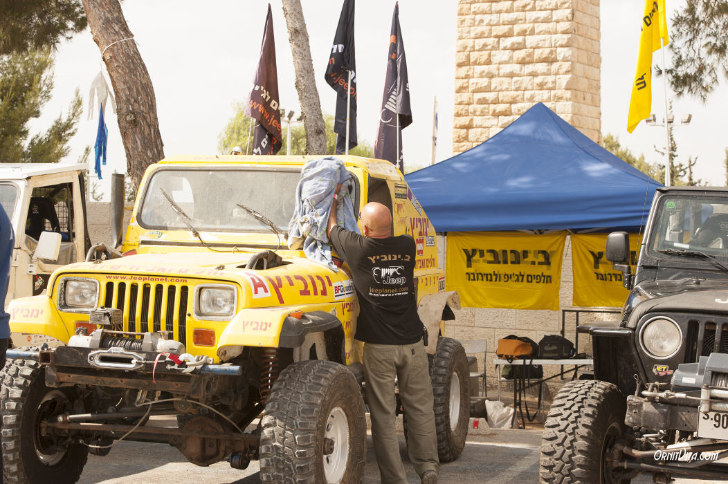 תמונה 5 מתוך ג'יפ התחרות
