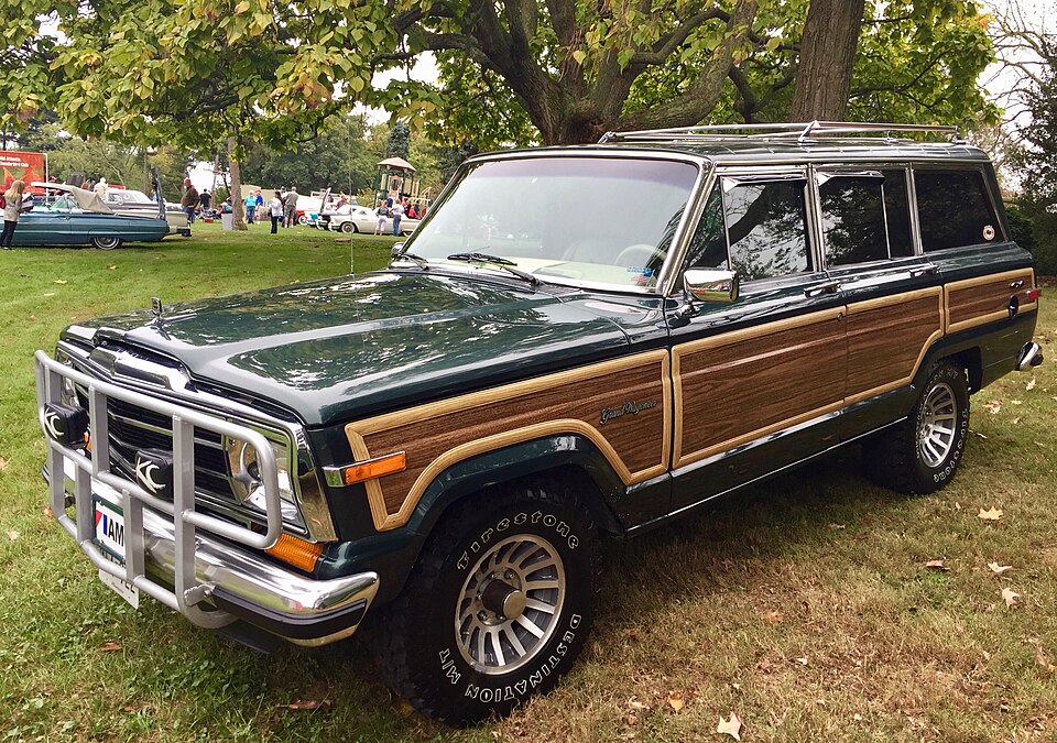 Wagoneer · SJ · Grand Wagoneer, תמונה 2